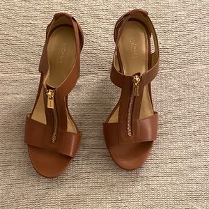 Michael Kors gold zip heels brown 8.5